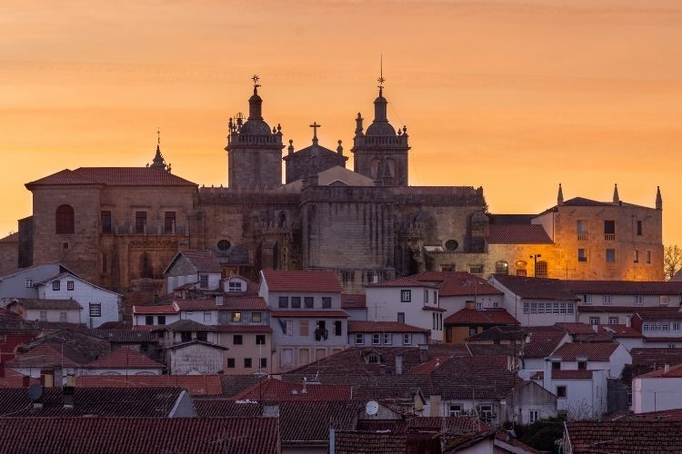 Visite o centro de Viseu
